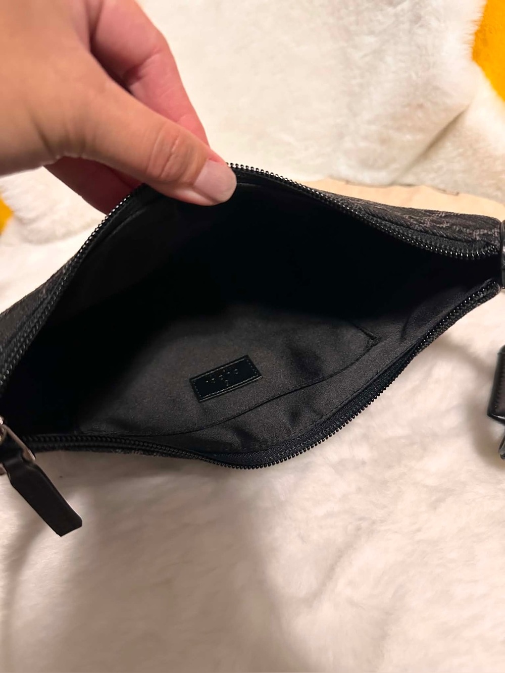 GUCCI GG HORSEBIT SLIM SHOULDER BAG - Picture 5 of 8